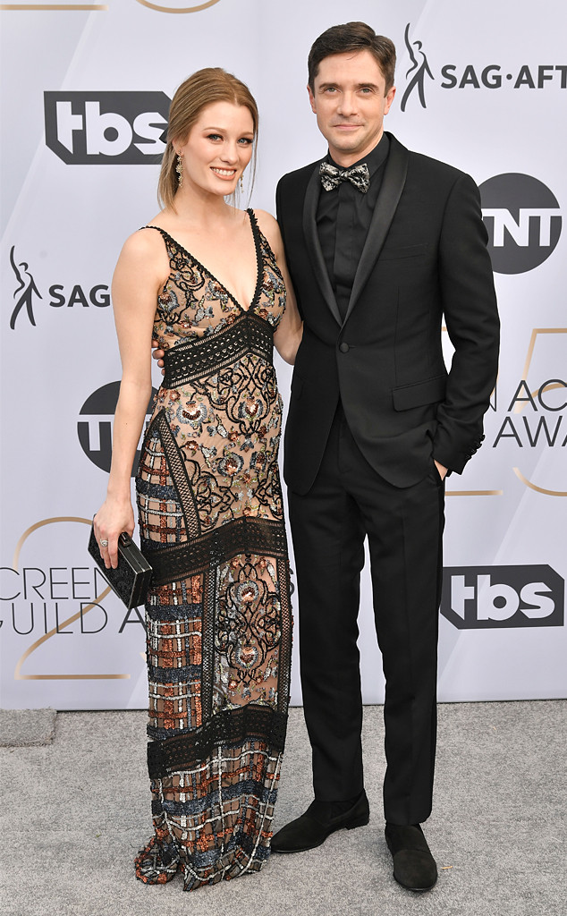 Ashley Hinshaw, Topher Grace, Couples, 2019 SAG Awards, Screen Actors Guild